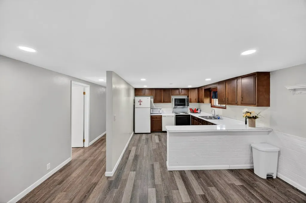 1018 New Hope Road Hilham TN 38568