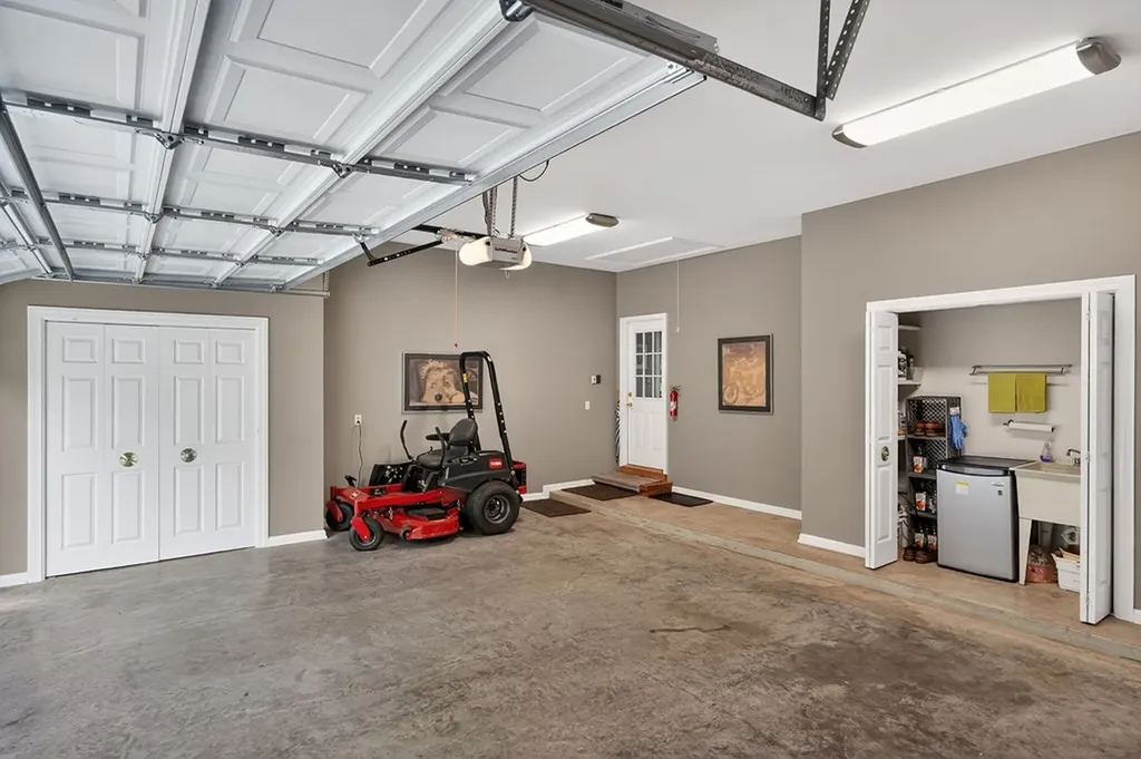 1651 N Plantation Drive Cookeville TN 38506