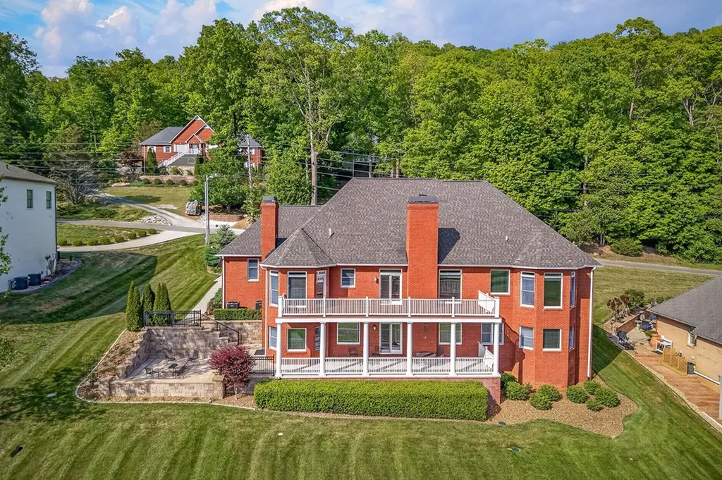 1651 N Plantation Drive Cookeville TN 38506