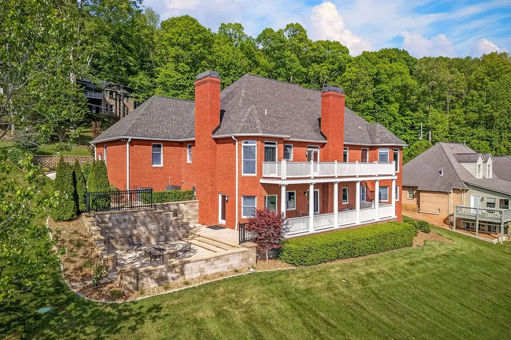 1651 N Plantation Drive Cookeville TN 38506
