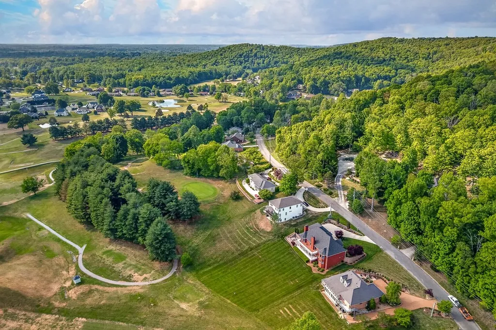 1651 N Plantation Drive Cookeville TN 38506