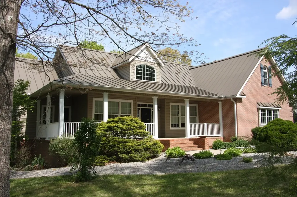 734 Ridgetop Drive Jamestown TN 38556