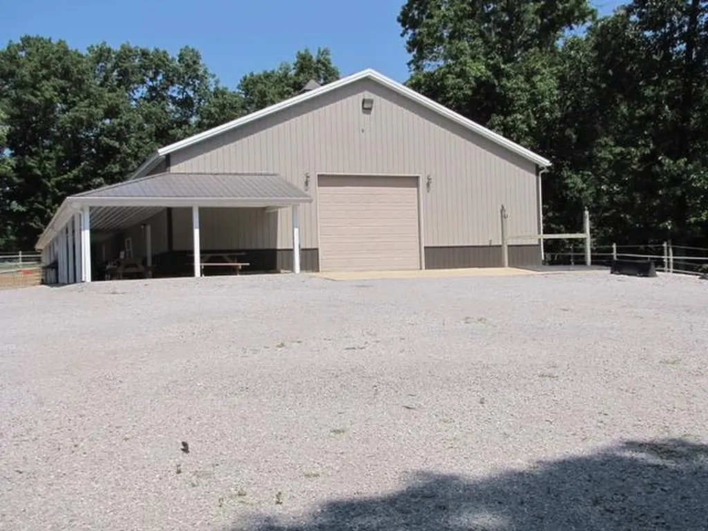 734 Ridgetop Drive Jamestown TN 38556