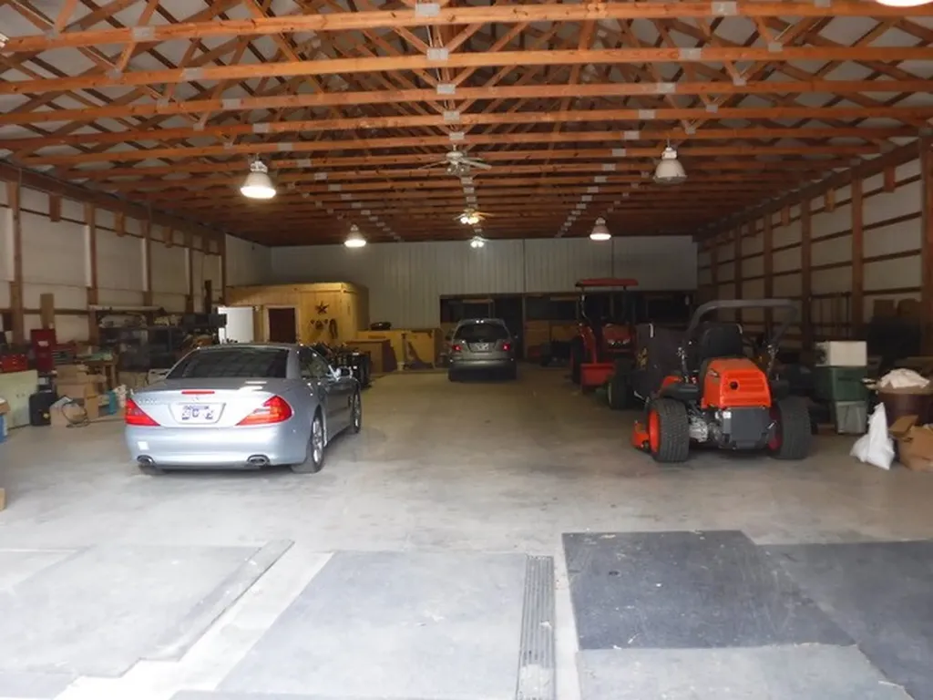 734 Ridgetop Drive Jamestown TN 38556