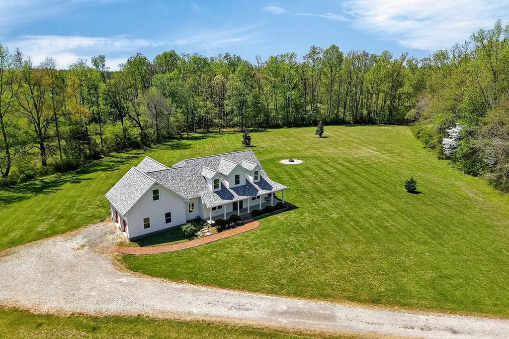 302 Ligon Lane Baxter TN 38544