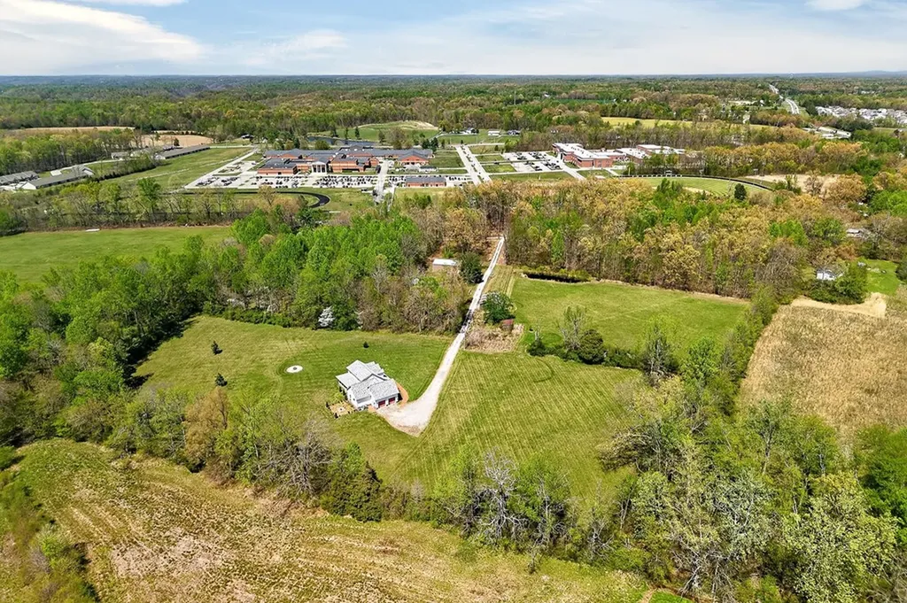 302 Ligon Lane Baxter TN 38544