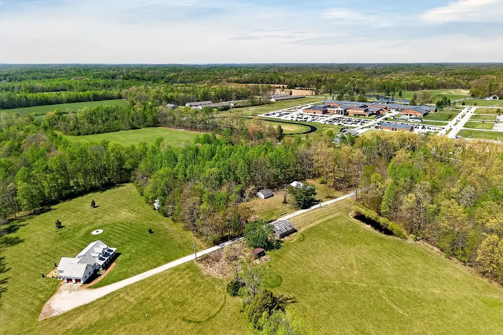 302 Ligon Lane Baxter TN 38544