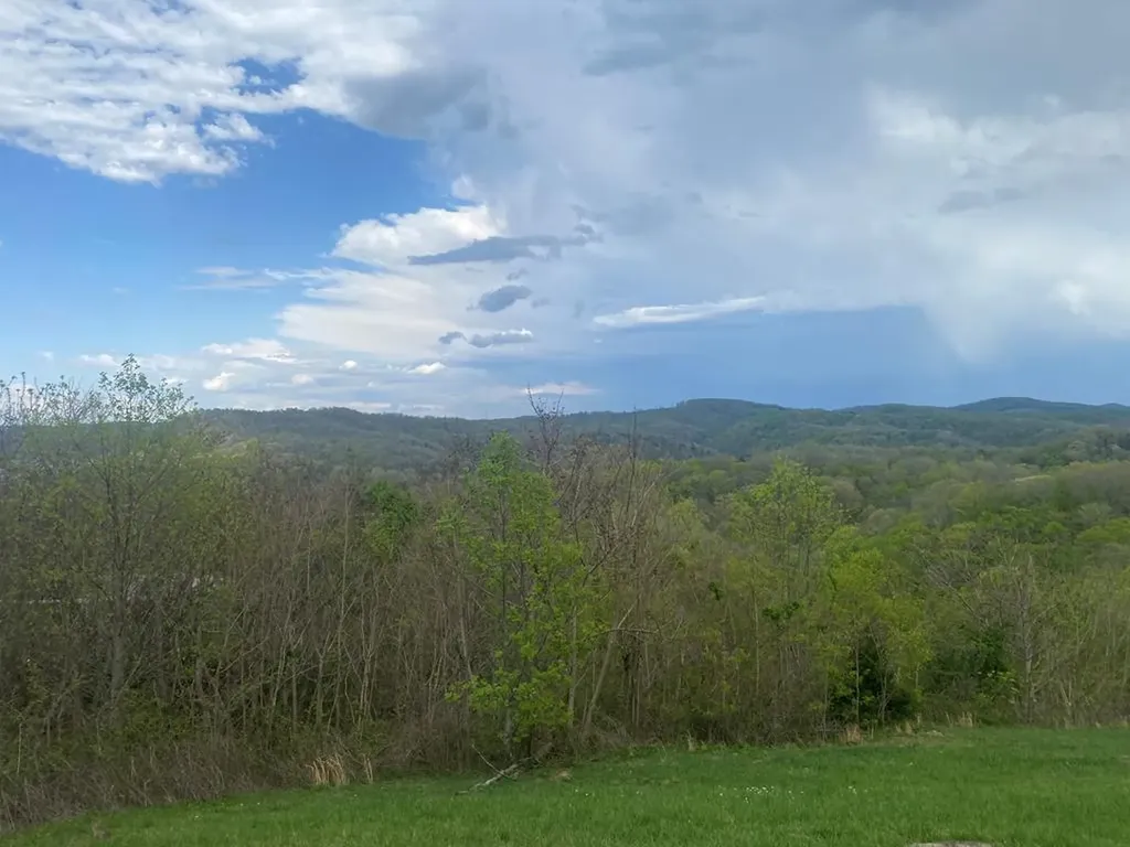 102C Swan Ridge Hilham TN 38568
