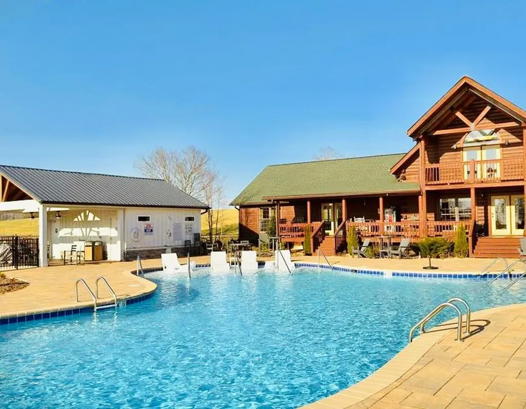 102C Swan Ridge Hilham TN 38568
