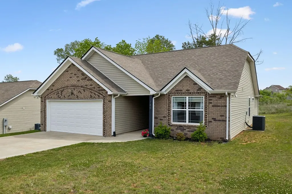 745 Cedar Lane Springfield TN 37172