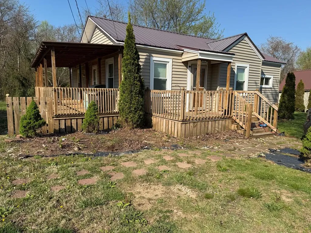 303 W Stewart Avenue Monterey TN 38574
