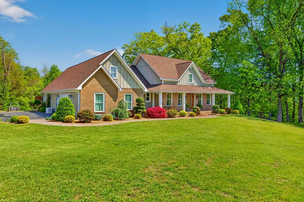 959 Oak Hill Road Rickman TN 38580