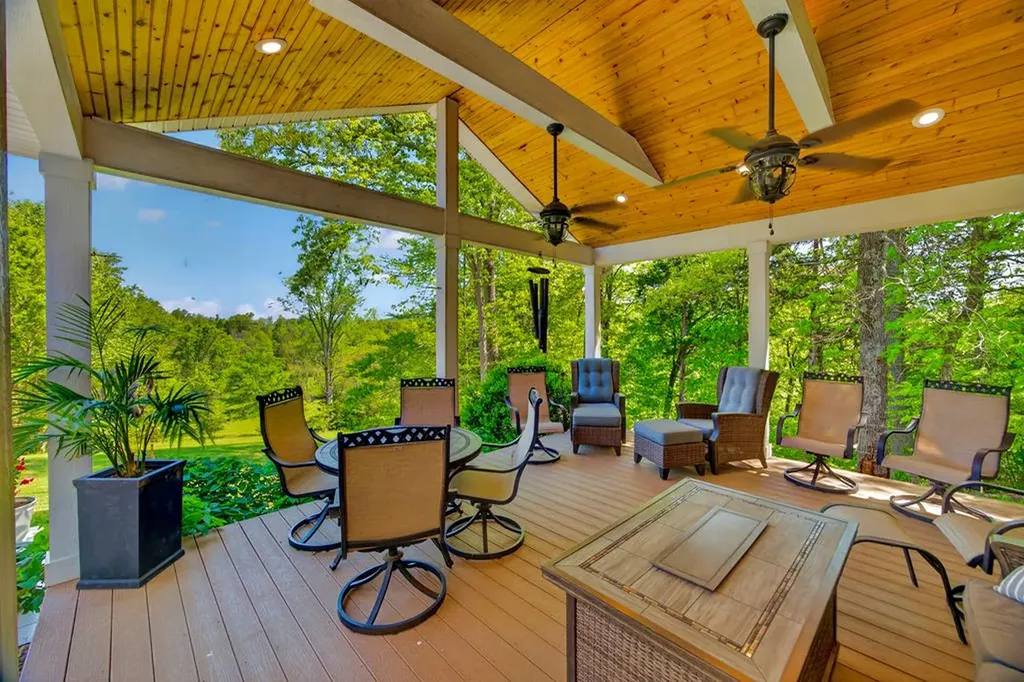 959 Oak Hill Road Rickman TN 38580