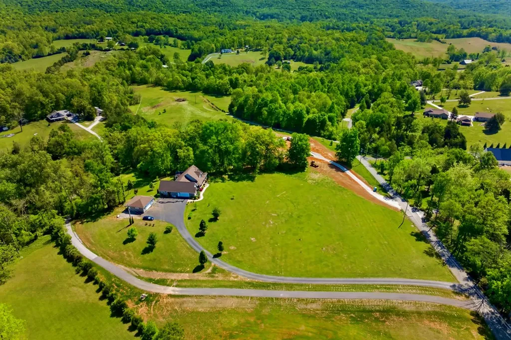 959 Oak Hill Road Rickman TN 38580