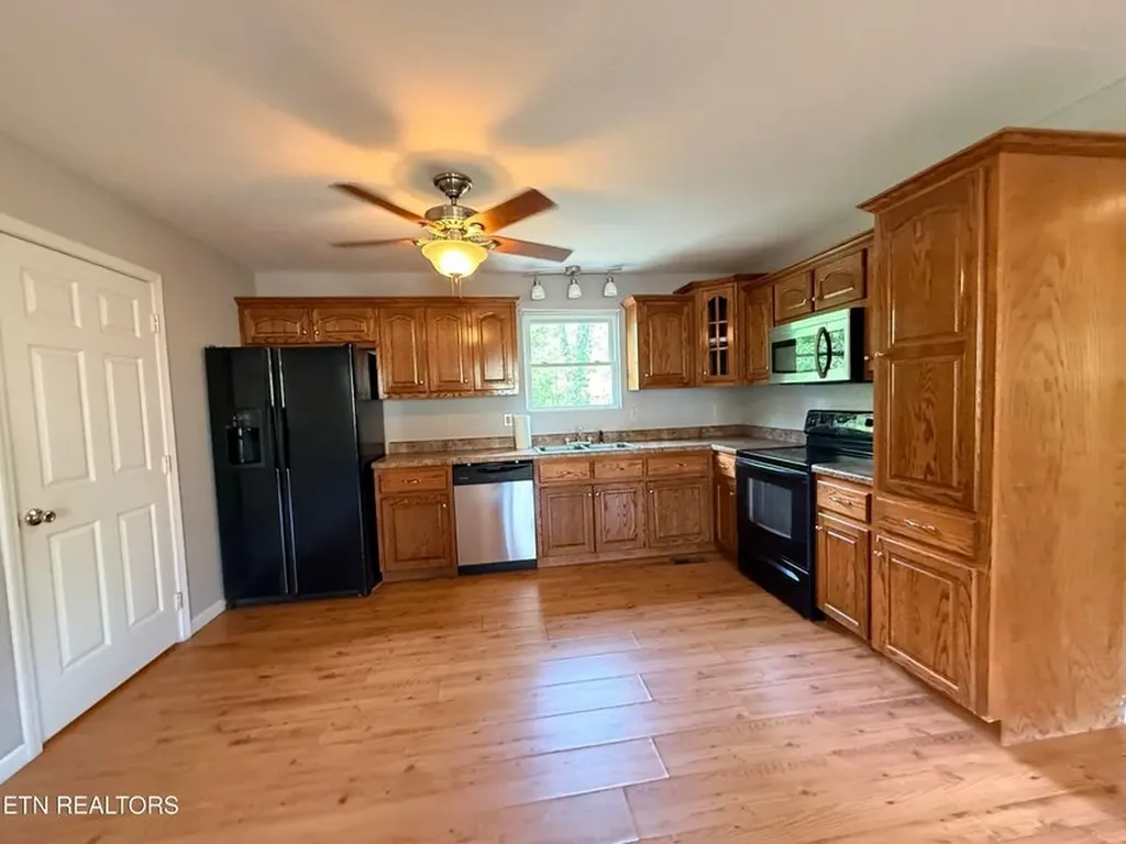 1258 Hensley Road Jamestown TN 38556-5905
