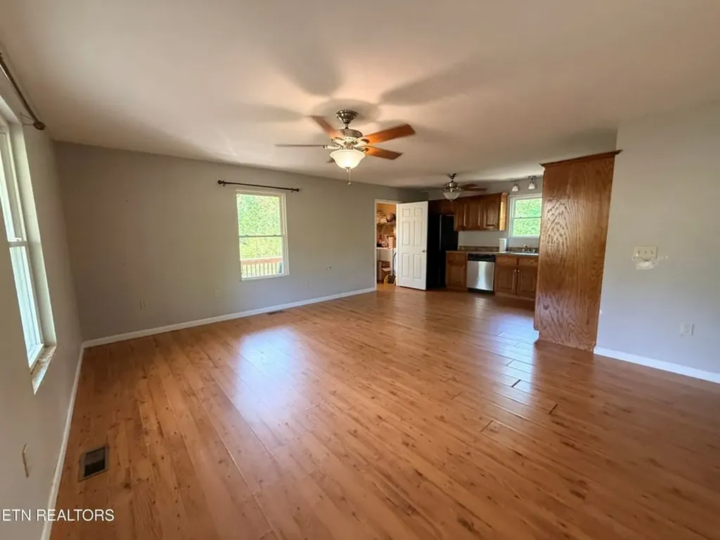 1258 Hensley Road Jamestown TN 38556-5905