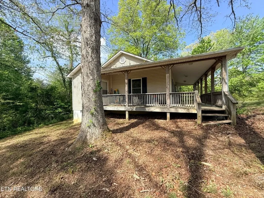 1258 Hensley Road Jamestown TN 38556-5905