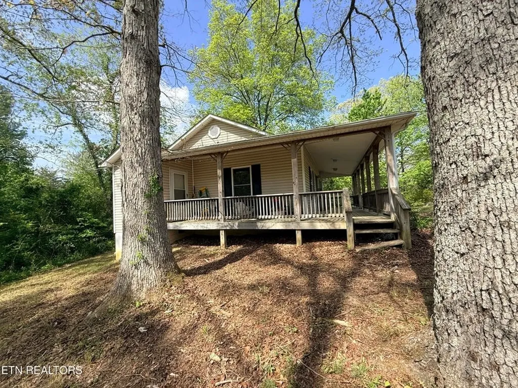 1258 Hensley Road Jamestown TN 38556-5905