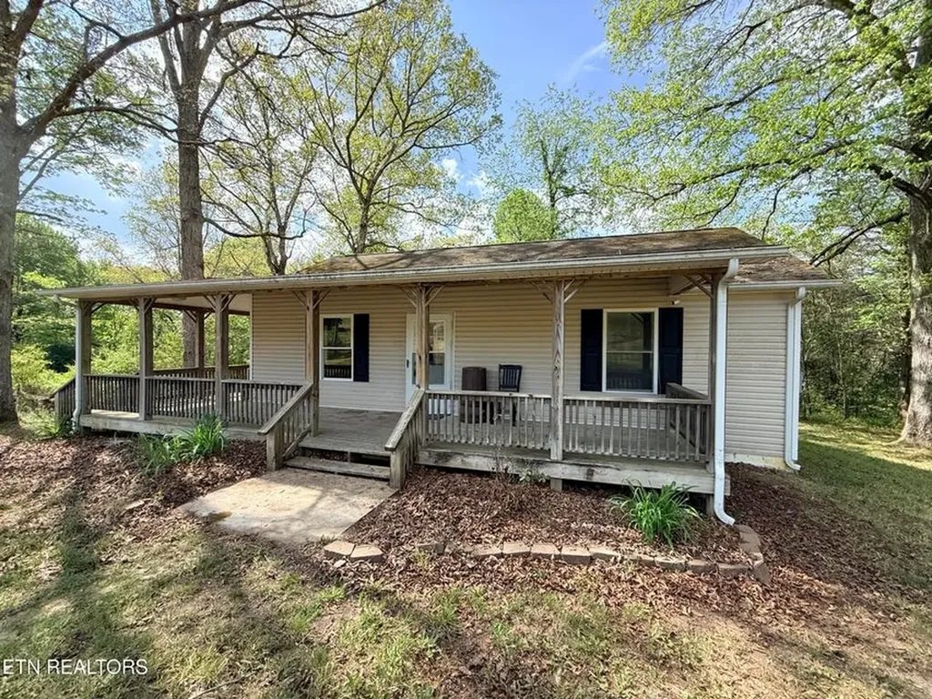 1258 Hensley Road Jamestown TN 38556-5905