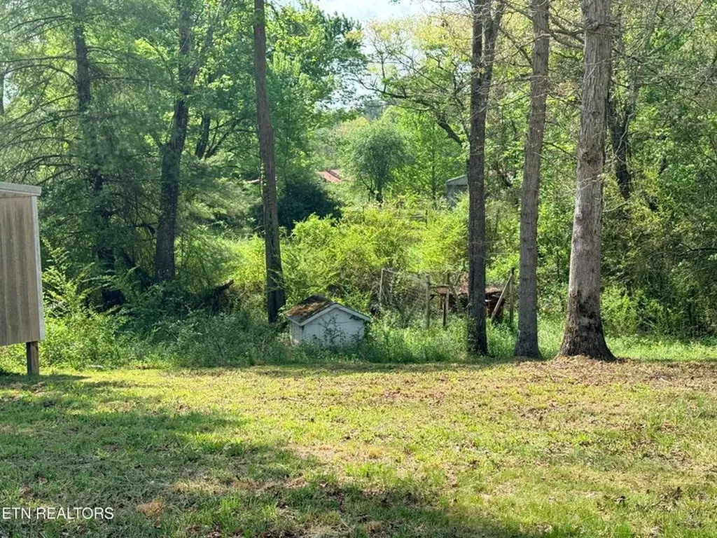 1258 Hensley Road Jamestown TN 38556-5905