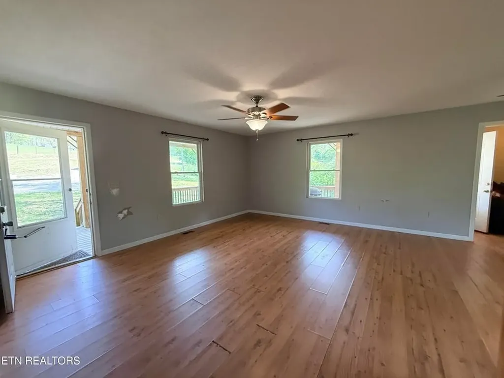 1258 Hensley Road Jamestown TN 38556-5905