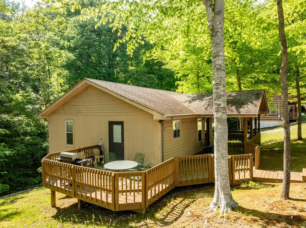 118 Seminole Lane Byrdstown TN 38549