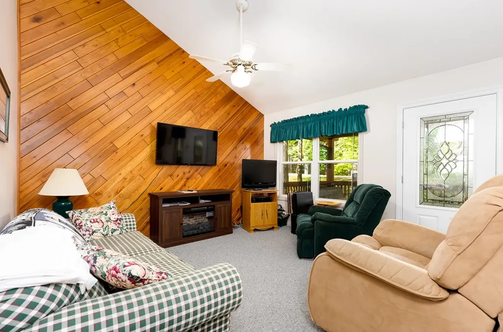 118 Seminole Lane Byrdstown TN 38549