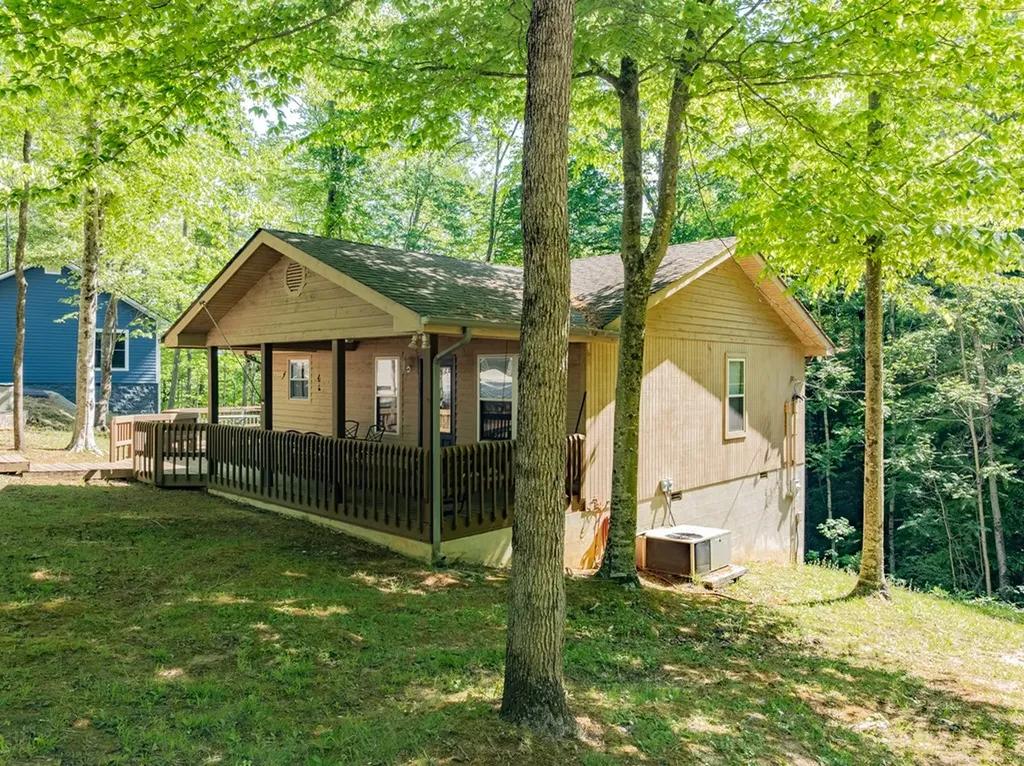 118 Seminole Lane Byrdstown TN 38549