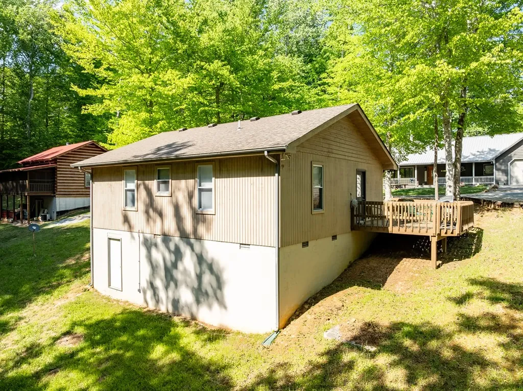 118 Seminole Lane Byrdstown TN 38549