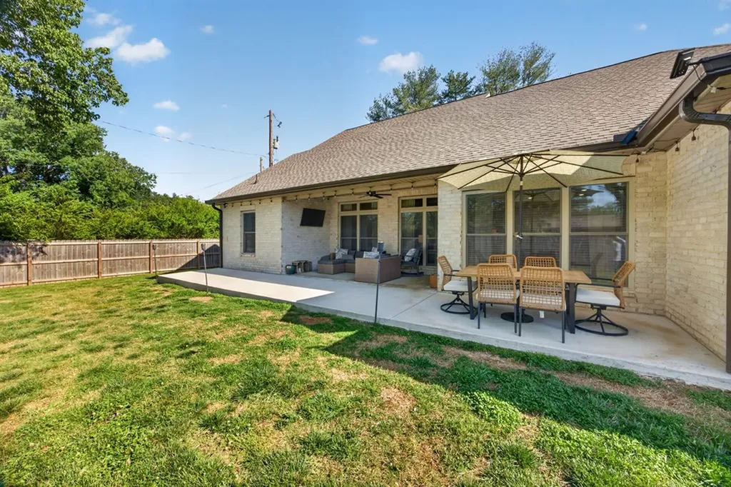 141 W Cemetery Road Cookeville TN 38506