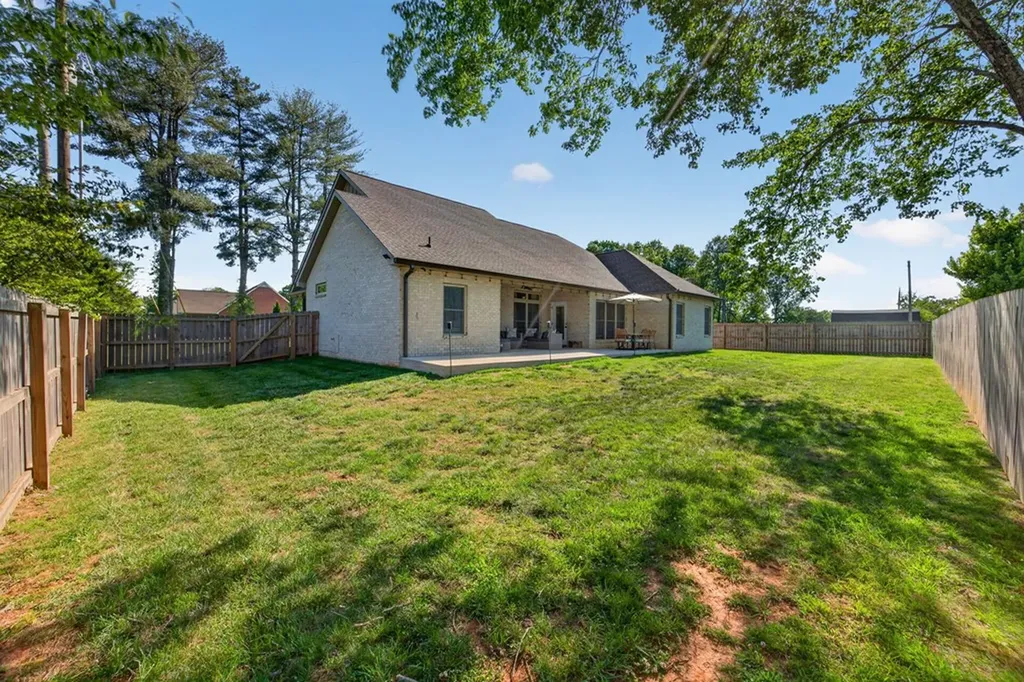 141 W Cemetery Road Cookeville TN 38506