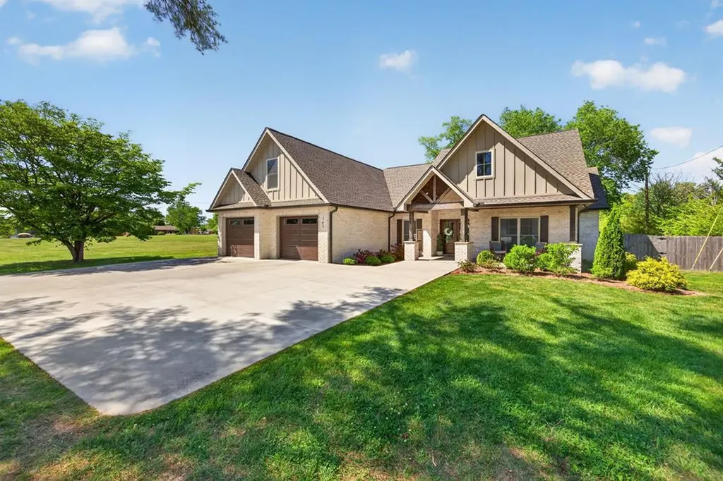 141 W Cemetery Road Cookeville TN 38506
