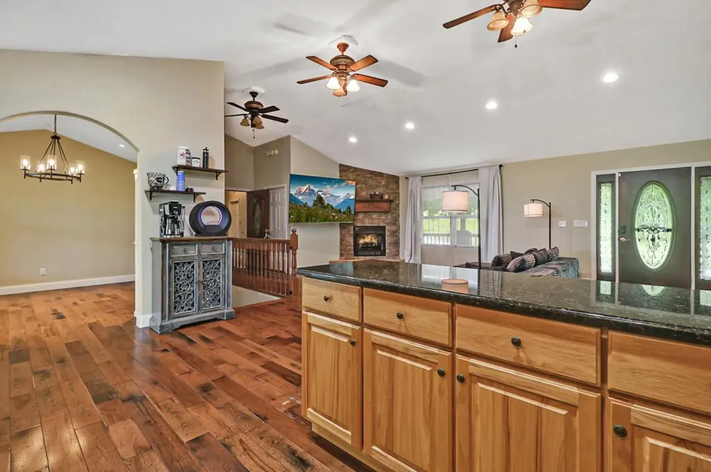 169 Catoosa Canyon Drive Crossville TN 38571