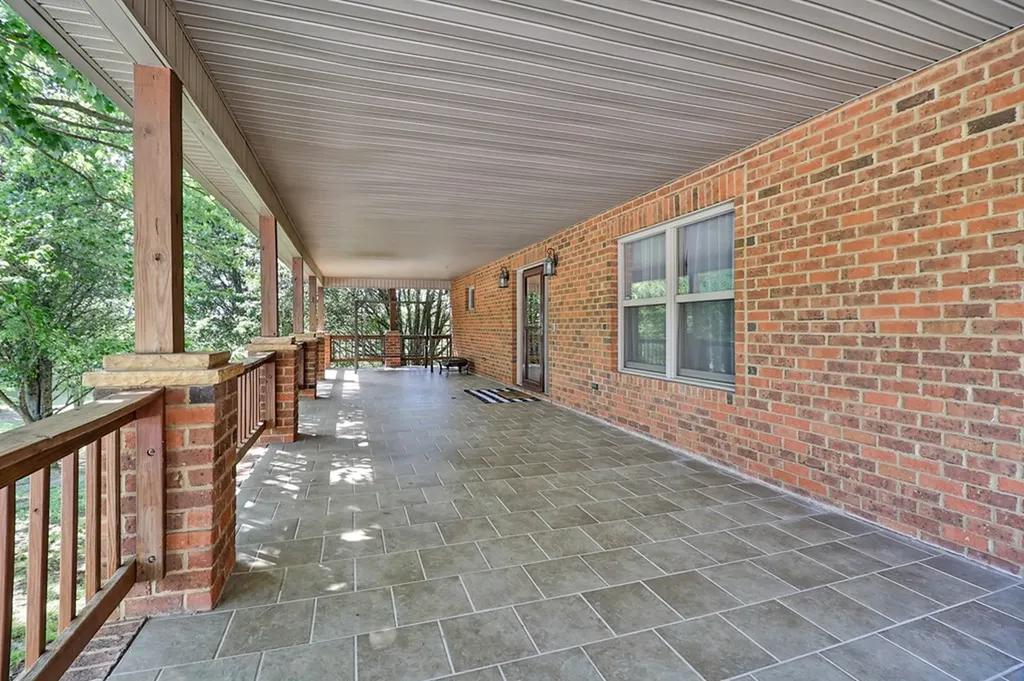 169 Catoosa Canyon Drive Crossville TN 38571