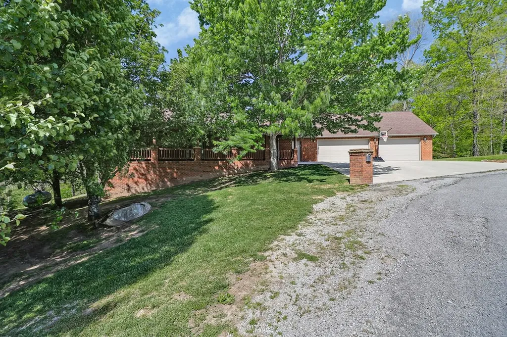 169 Catoosa Canyon Drive Crossville TN 38571