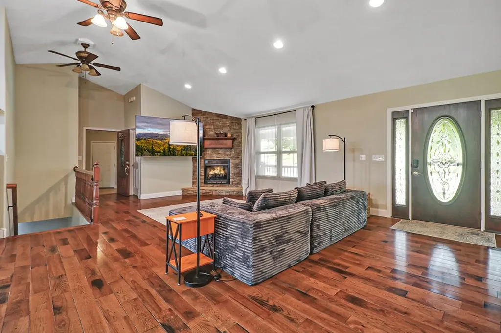 169 Catoosa Canyon Drive Crossville TN 38571