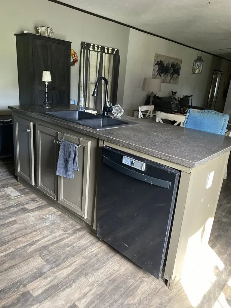 174 Claude Howard Road Deer Lodge TN 37726-3426