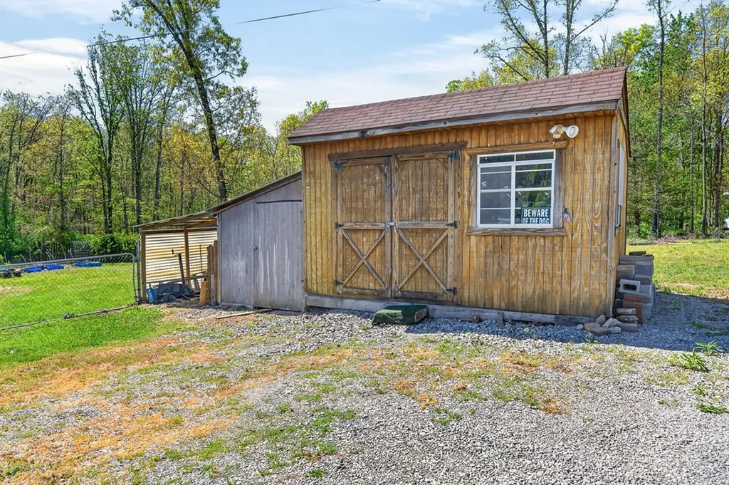 935 Brewer Road Crossville TN 38572