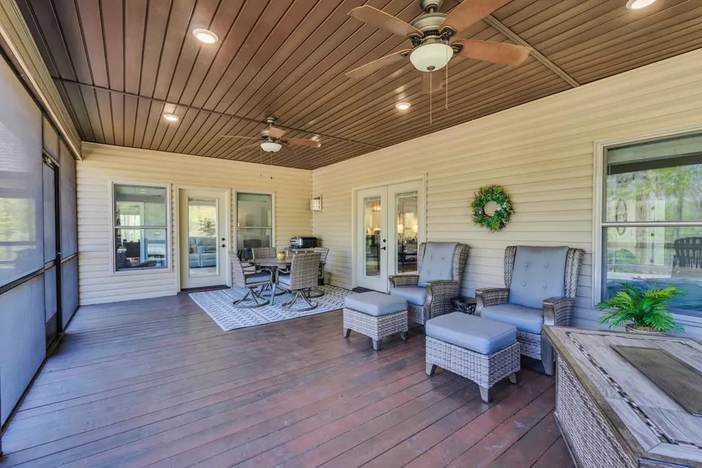 12 Hickory View Lane Crossville TN 38572
