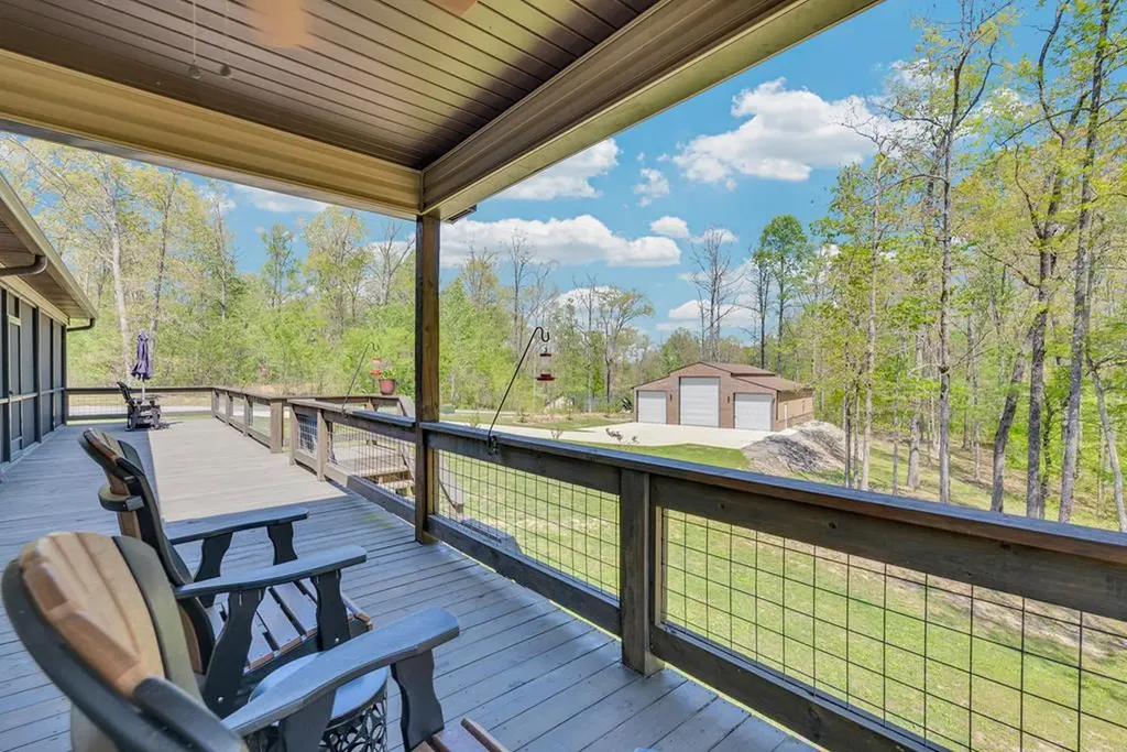12 Hickory View Lane Crossville TN 38572