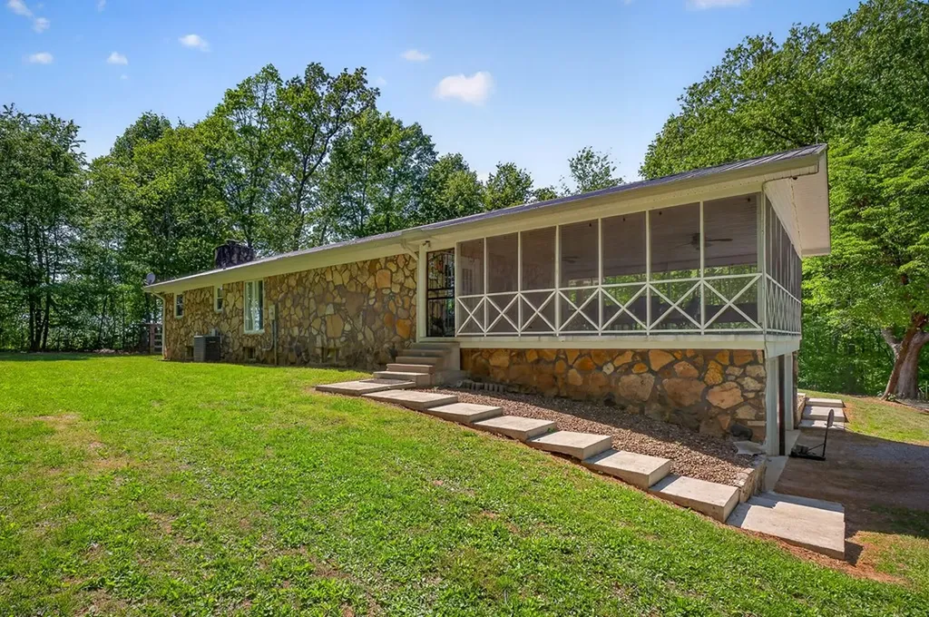 214 Boyd Creek Road Sparta TN 38583