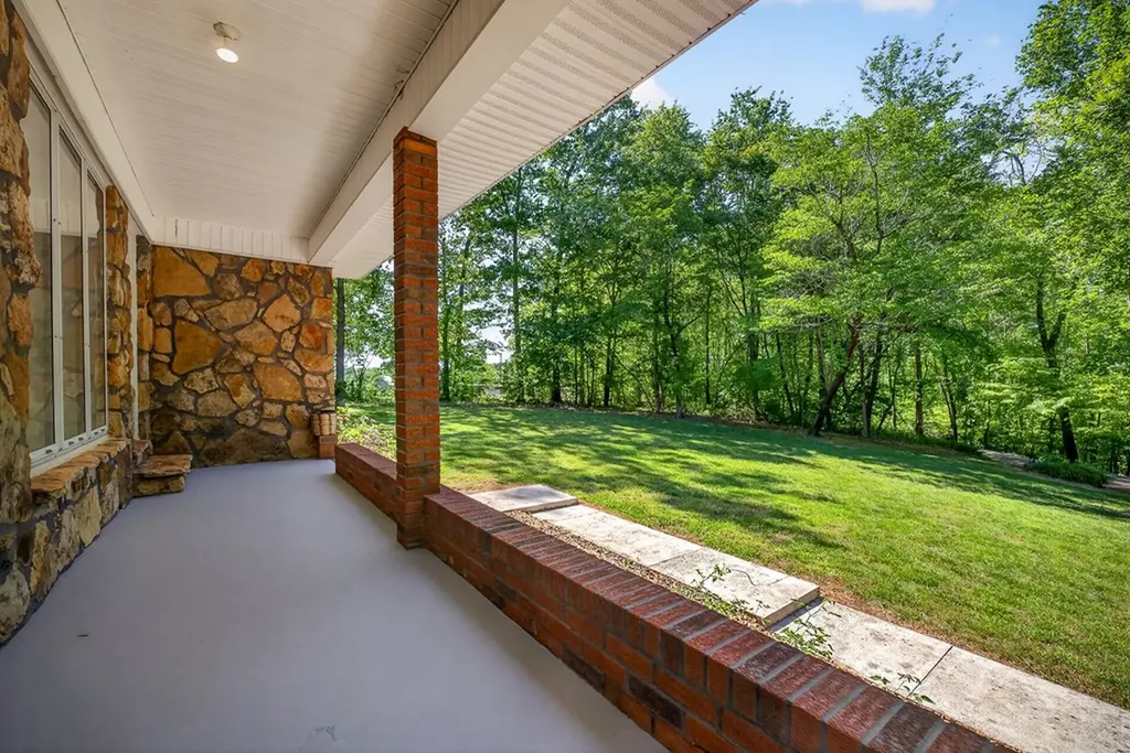 214 Boyd Creek Road Sparta TN 38583