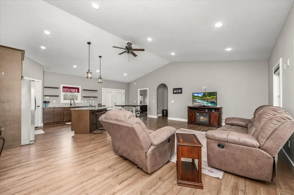 138 Perry Creek Drive Crossville TN 38572