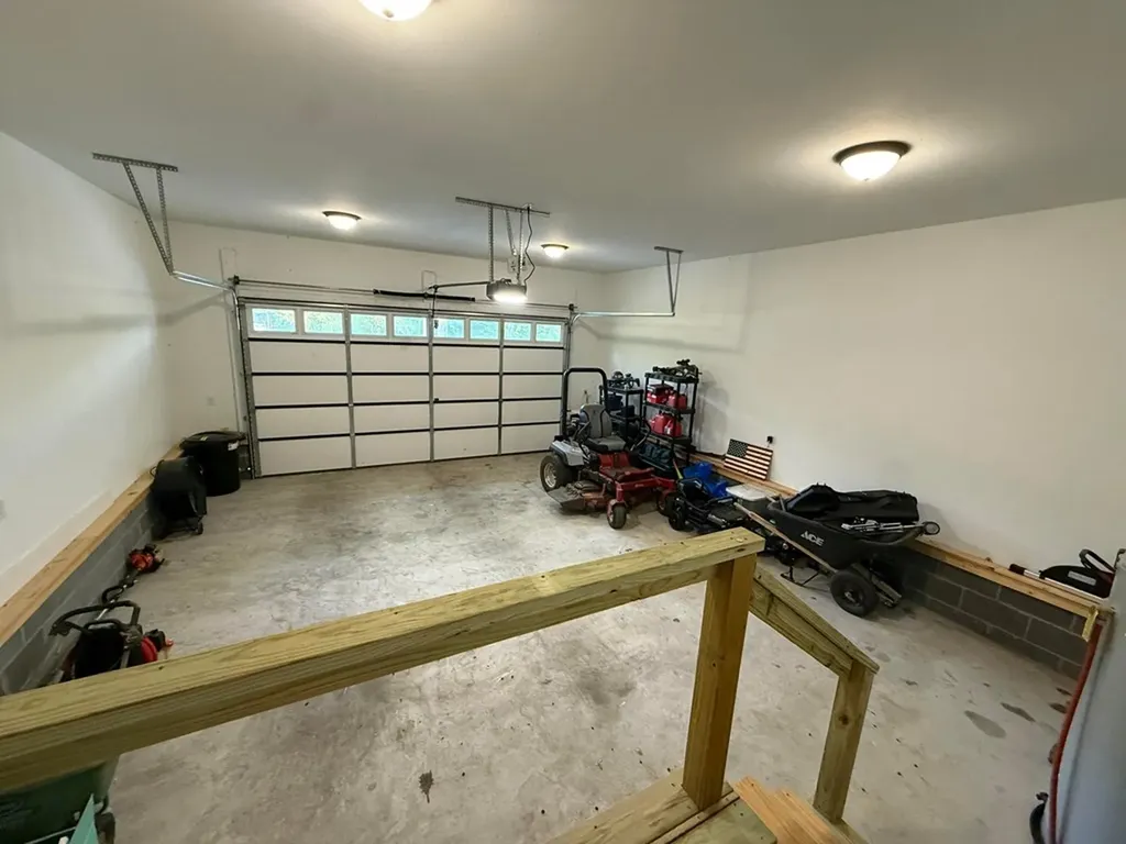 418 Old State Highway 8 Sequatchie TN 37327