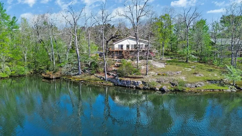 272 N Lake Trail Monterey TN 38574