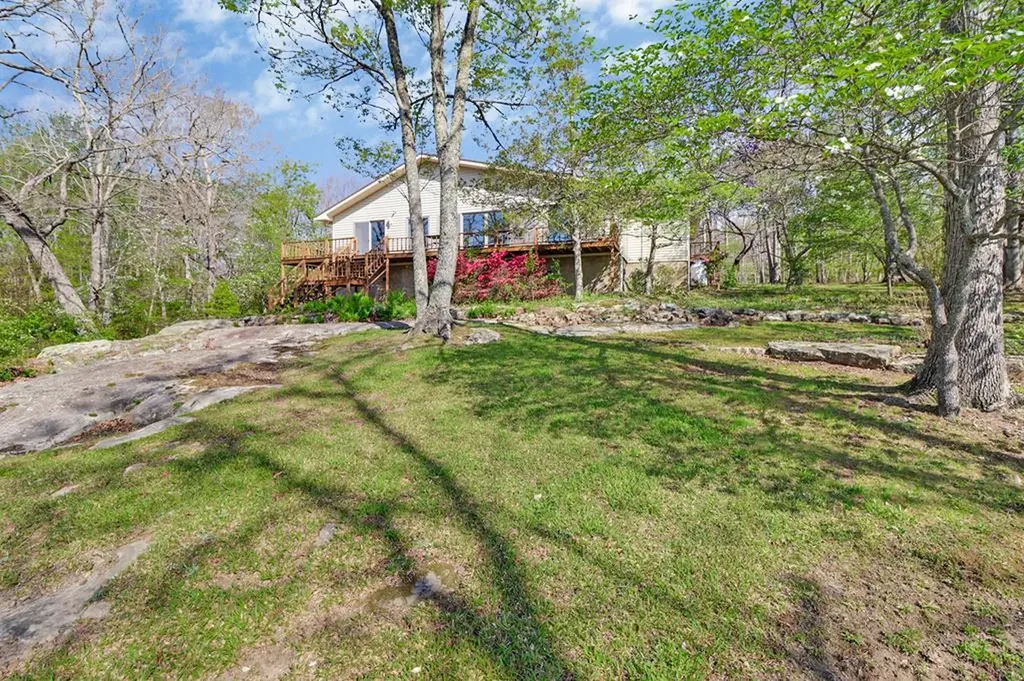 272 N Lake Trail Monterey TN 38574