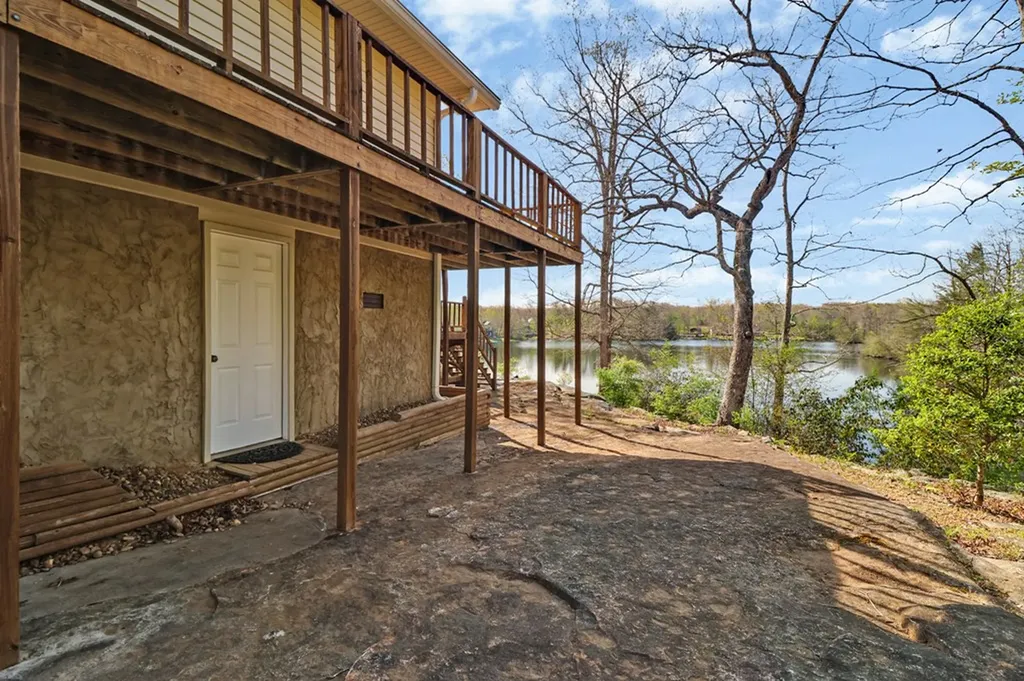272 N Lake Trail Monterey TN 38574