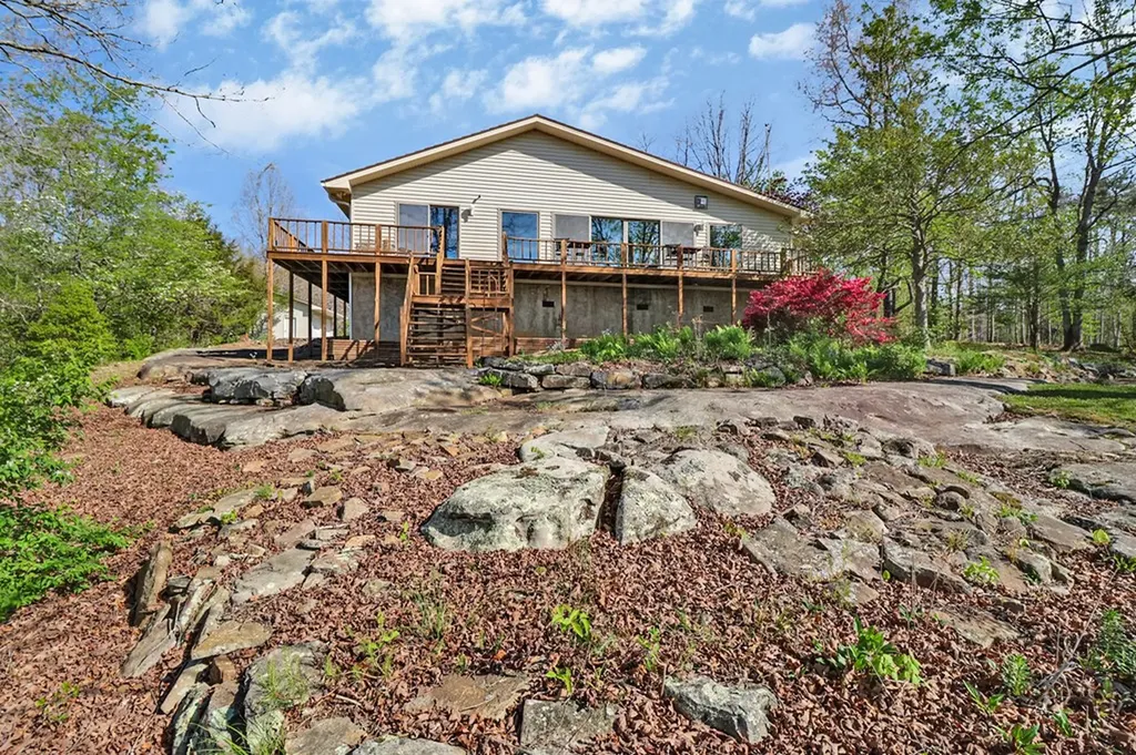 272 N Lake Trail Monterey TN 38574