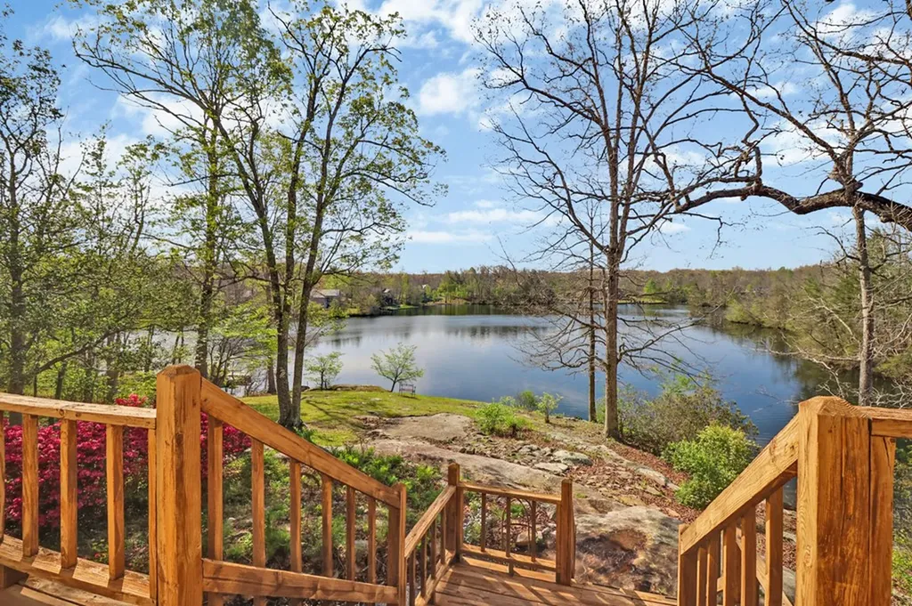 272 N Lake Trail Monterey TN 38574