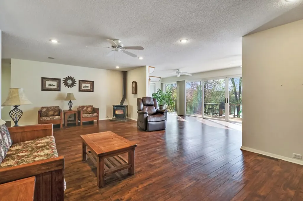 272 N Lake Trail Monterey TN 38574